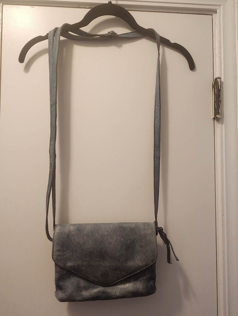 Latico Harbor Crossbody Bag Gray-blue Distressed Leather